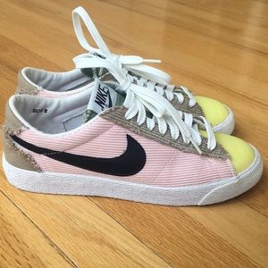 Nike court sneakers 8